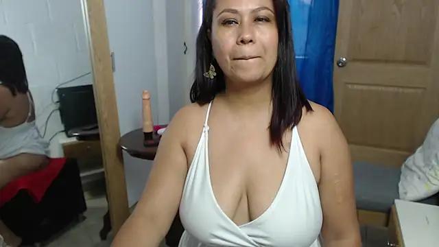 HannaPearl from StripChat