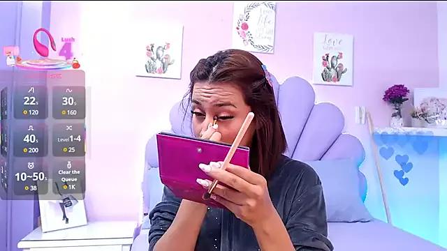 HannaPretthy from StripChat