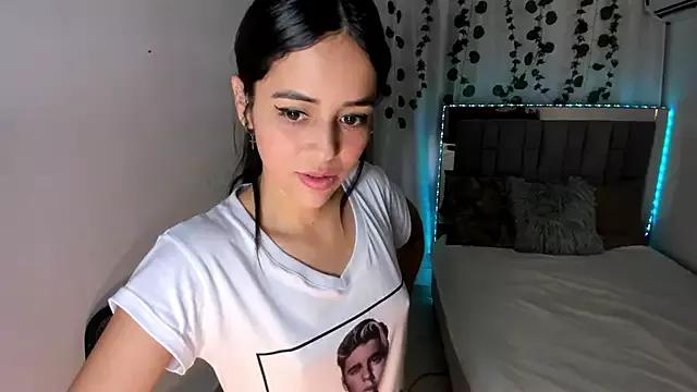 HannaSexyy from StripChat is Freechat