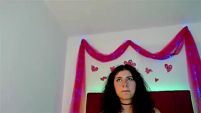 hannia_baileys from StripChat