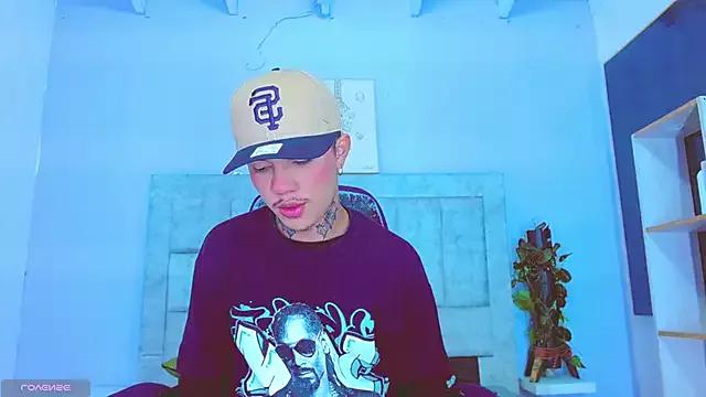 HannibalLester from StripChat