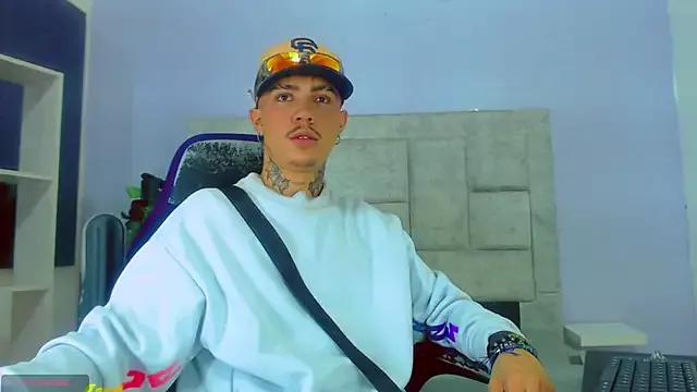 HannibalLester from StripChat