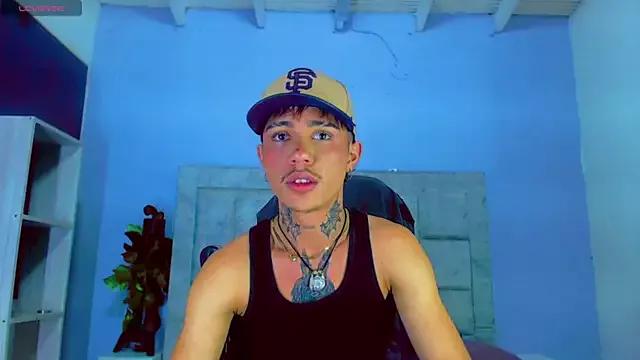 Photos of HannibalLester from StripChat is Freechat