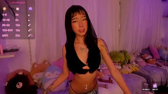 hanniiee_ from StripChat