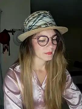 Hanny_24 from StripChat