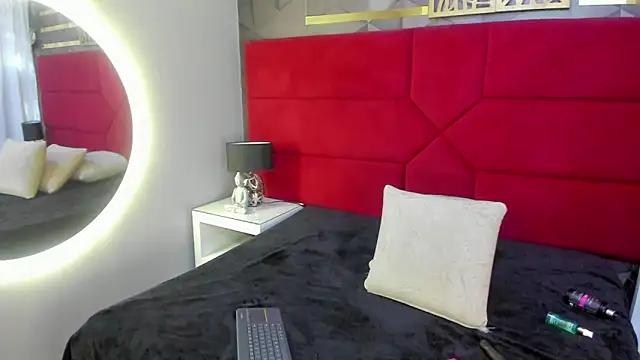 hanny_milf from StripChat