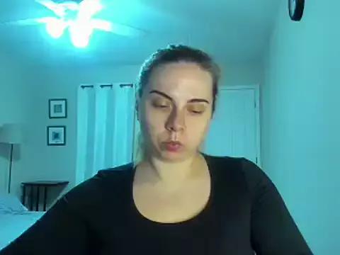 HappyIva from StripChat