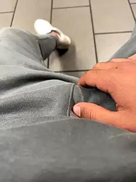 hard_macoor12 from StripChat is Freechat