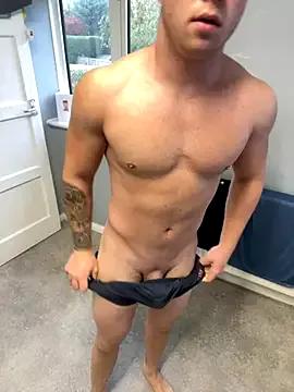 Photos of harleybarker from StripChat is Freechat