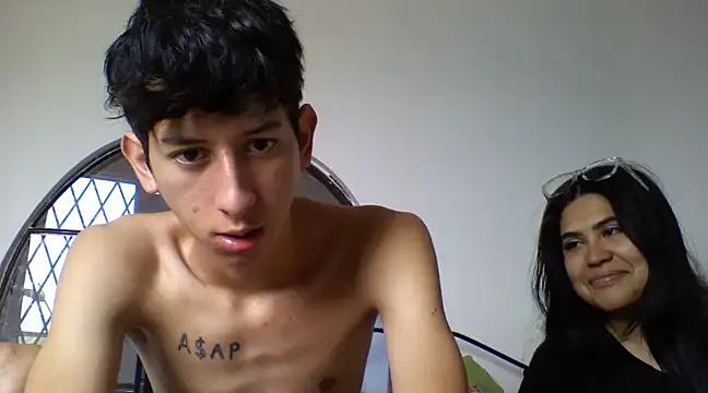 Harris_Annie from StripChat