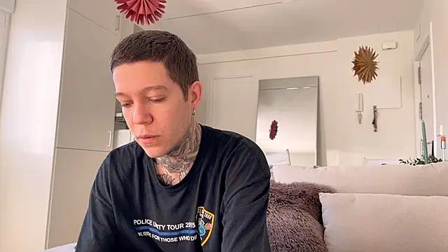 Harry_Jen from StripChat