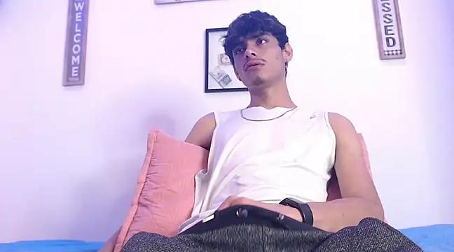 harrytomson_1 from StripChat