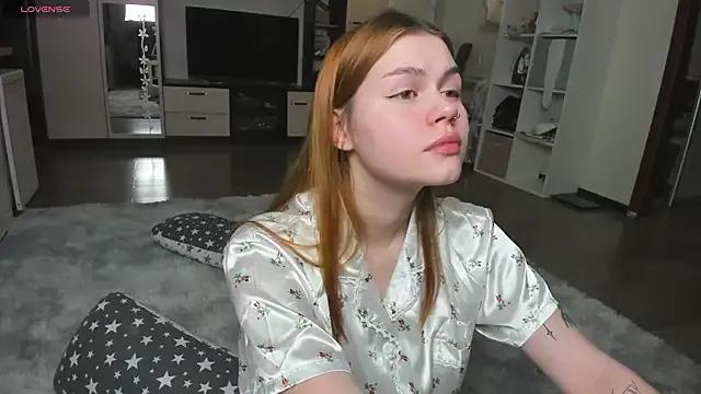 HeatherNextDoor from StripChat is Freechat