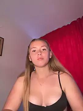 Photos of HeiligeJulia from StripChat is Freechat