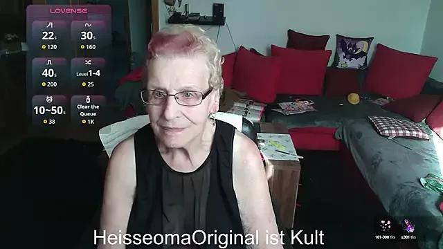 HeisseomaOriginal from StripChat is Freechat