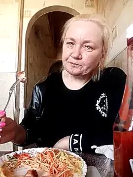 HelenaGlossX from StripChat