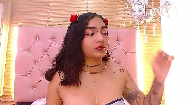 HelenaSwani from StripChat