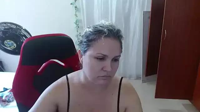 helenca43 from StripChat
