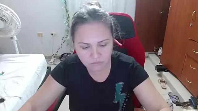 helenca43 from StripChat