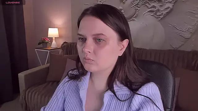 HelenDanvers from StripChat