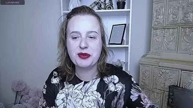 HelenFl from StripChat