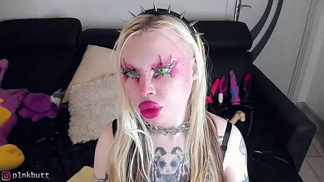 HelenGoat from StripChat