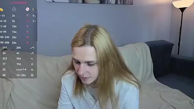 HelenMartines from StripChat