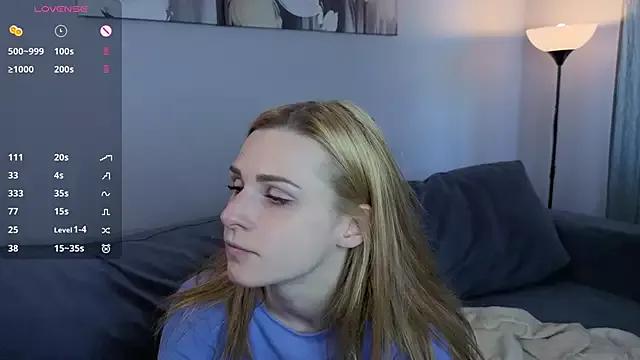 HelenMartines from StripChat