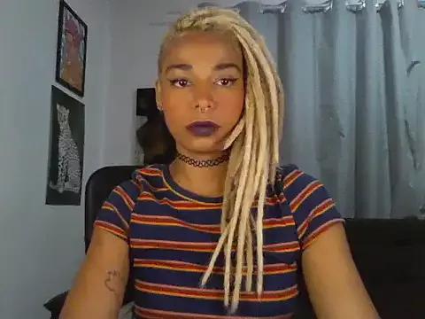 Helenoir from StripChat is Freechat