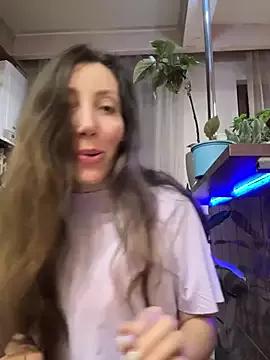 HellaryTourent from StripChat is Freechat