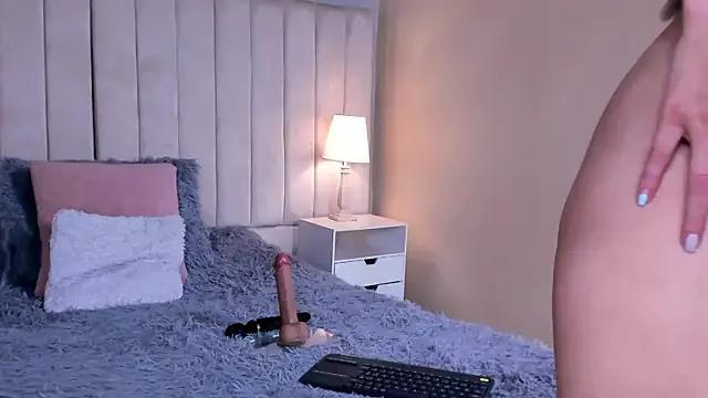 hellen_mckenzie from StripChat