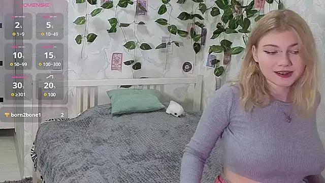 HellenHornny from StripChat
