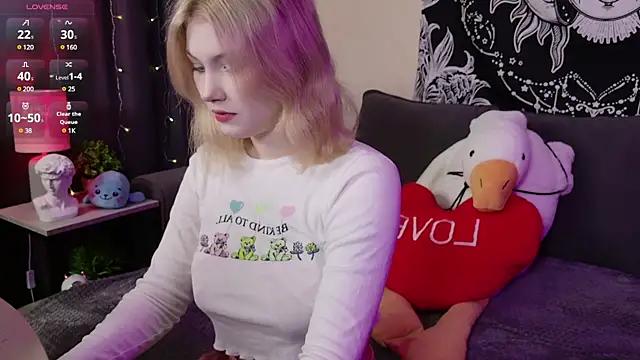 HellenHornny from StripChat