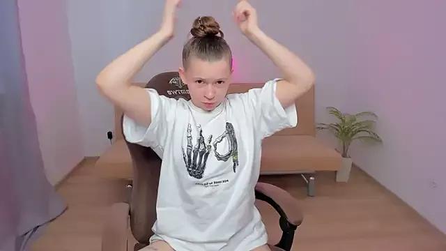 HelloRoxy from StripChat