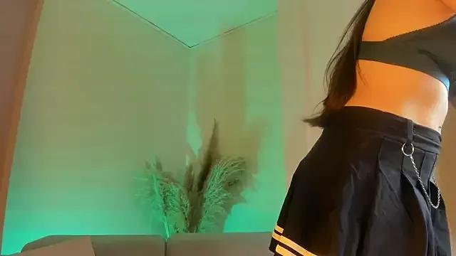 Helly_Sweet from StripChat