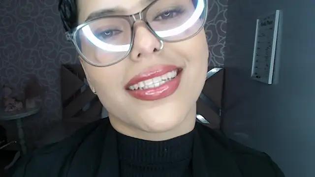 hemma_oficial_ch from StripChat