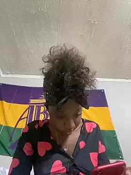 HennessyBaby21 from StripChat is Freechat