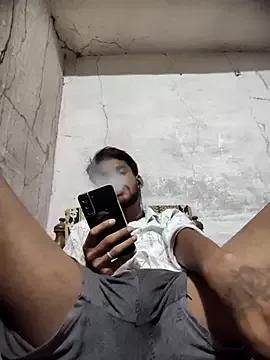 Herecallboyyash from StripChat