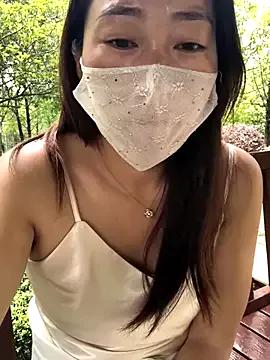 hhouq936 from StripChat