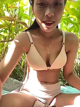 hi-hi-zz from StripChat