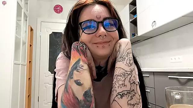 HighelikeGirl from StripChat