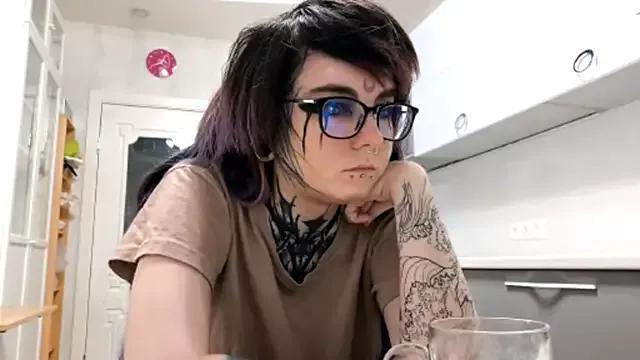 HighelikeGirl from StripChat