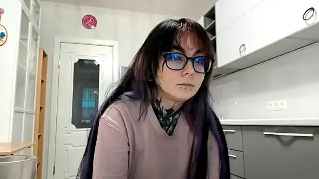 HighelikeGirl from StripChat