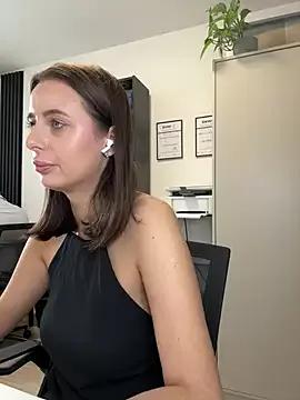 Hii_Lolla from StripChat