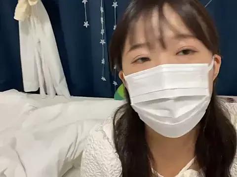 hikiwarinatto_xoxo from StripChat