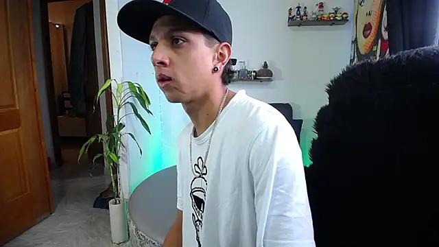 HillAndJack333 from StripChat