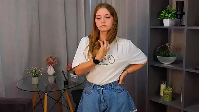 HolleyRednour webcams show profile image 
