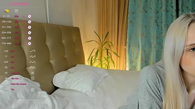 HollisGriff from StripChat