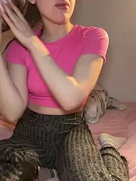 Holly-Glamour from StripChat