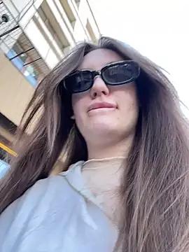 Holly_Molii from StripChat